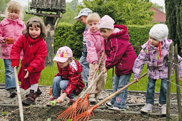 Aktion der Schreberjugend mit Kindern