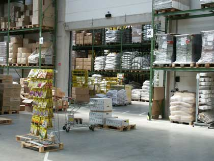 Blick in eine Lagerhalle