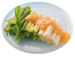 Junge Blätter wie Spinat zubereiten Junge Blätter wie Spinat zubereiten