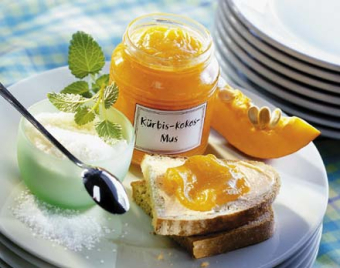 Konfitüre oder Marmelade