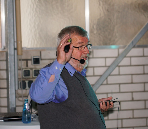Dr. Gerhard Laukötter in Aktion
