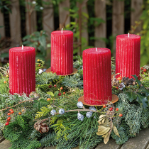 Kränze und Gestecke aus dem Garten
